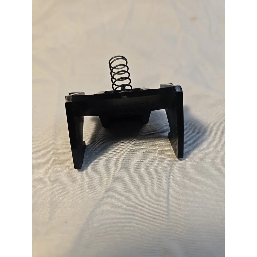 Genuine Dyson DC07, DC14 Forward Lock & Spring Part # 901223-03,‎ 900199-89
